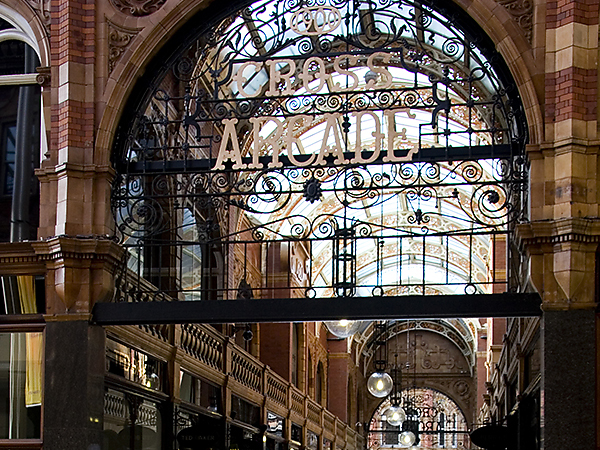 Leeds-Victoria-Quarter-City-Attraction