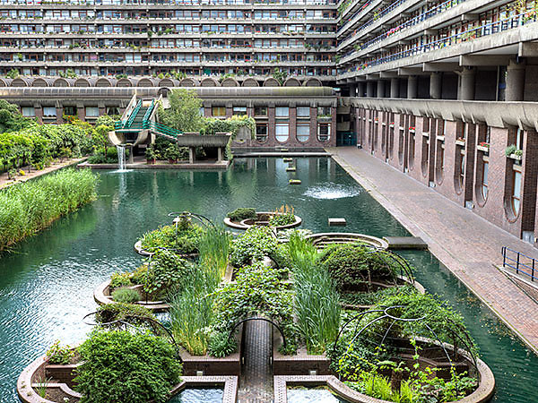 London-Finsbury-Square-Barbican-Centre-Carpark-Attraction